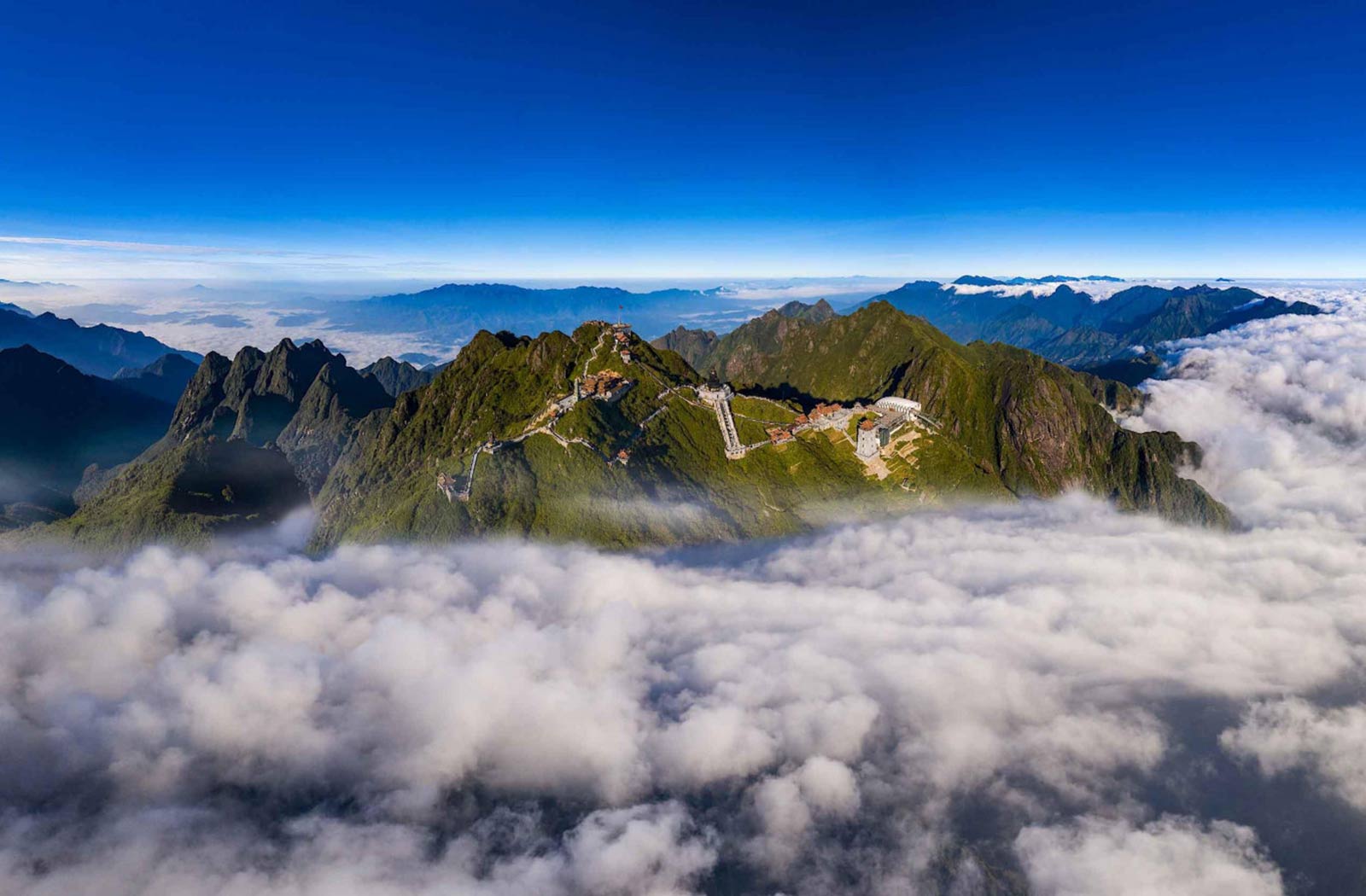 FANSIPAN MOUNTAIN